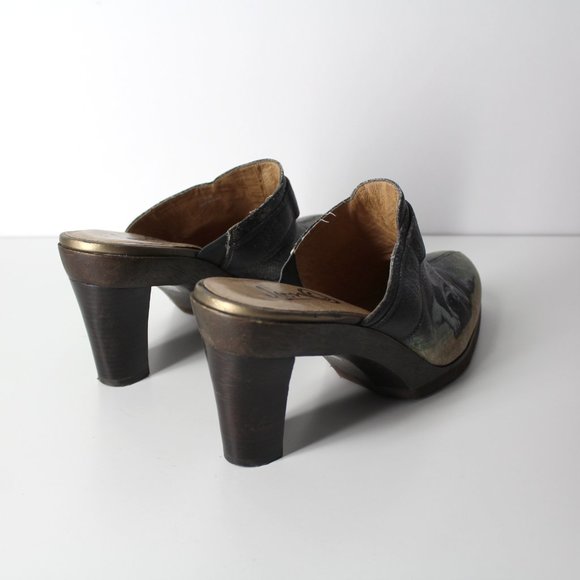 ICON Los Angeles Leather shoes slip on heels mules sz 9.5 cute dog PUG art Jeon - Picture 5 of 16